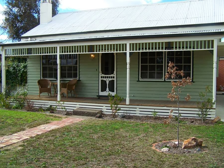Paringa Cottage, Echuca | 46 Mitchell St, Echuca VIC 3564, Australia | Phone: (03) 5480 6442