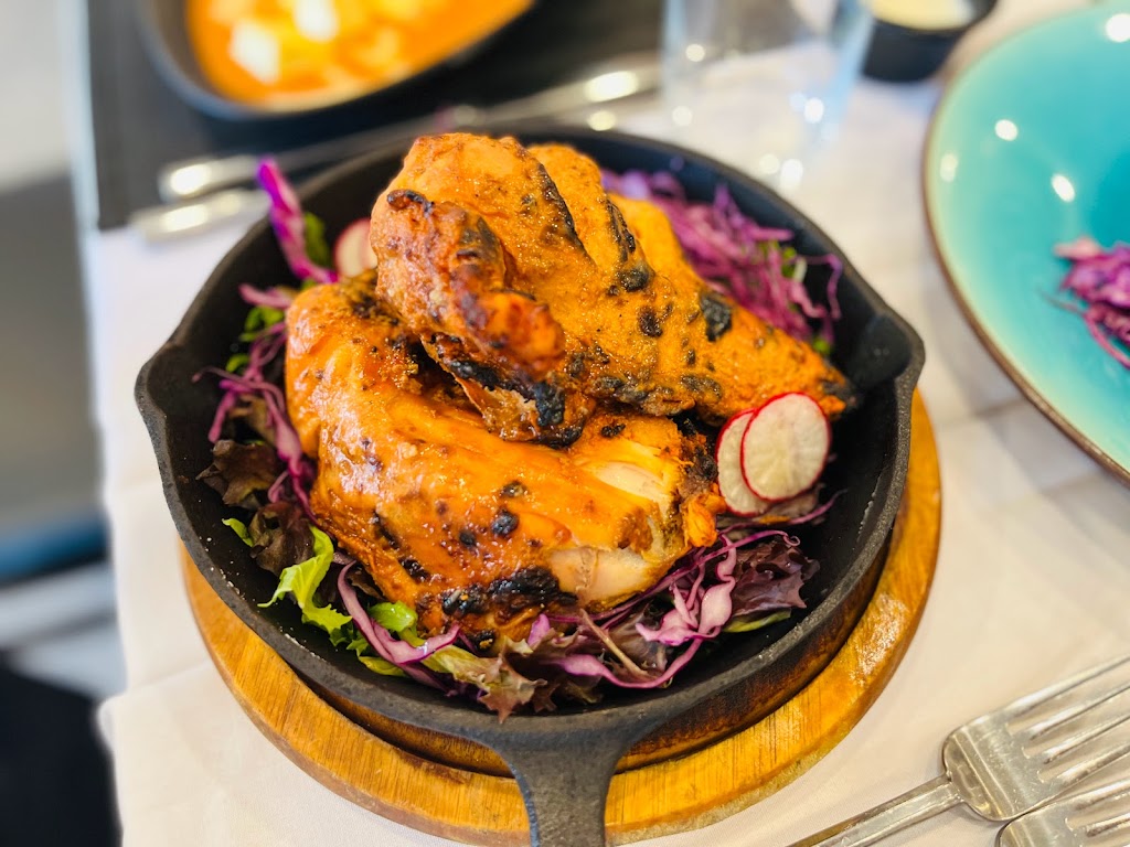 Garlic Clove Indian Restaurant | Shop 15A/37 Eggersdorf Rd, Ormeau QLD 4208, Australia | Phone: (07) 5546 6040