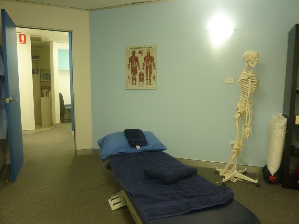 Castle Hill Osteopathic Clinic | 1/25 Terminus St, Castle Hill NSW 2154, Australia | Phone: (02) 9680 9940