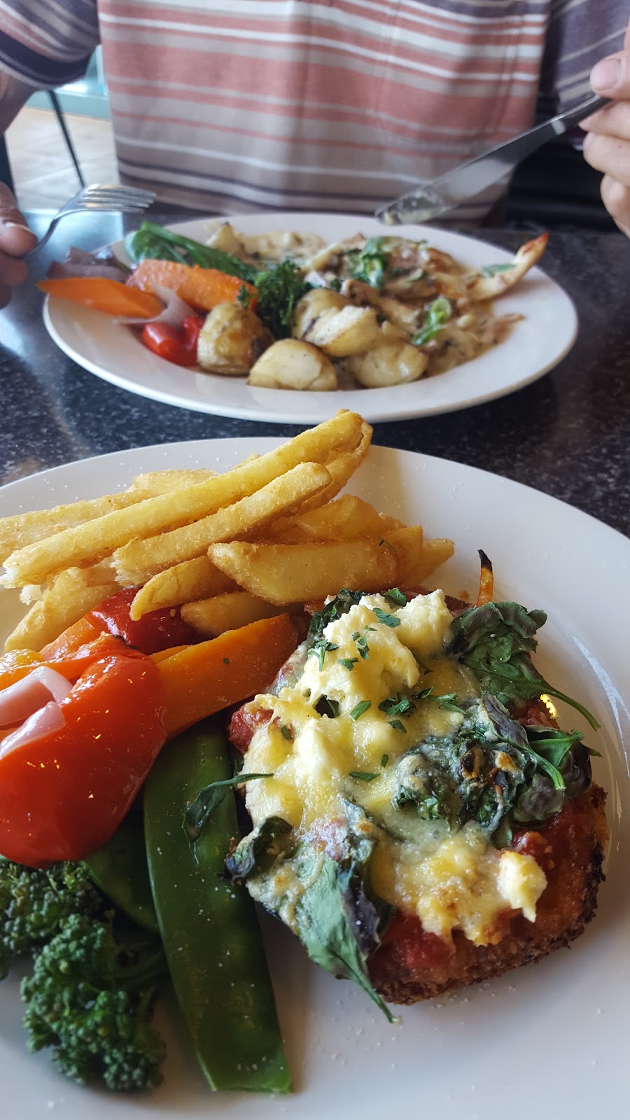 Cape Tavern | Surf Beach Rd & Market Pl, Cape Paterson VIC 3995, Australia | Phone: (03) 5674 8122