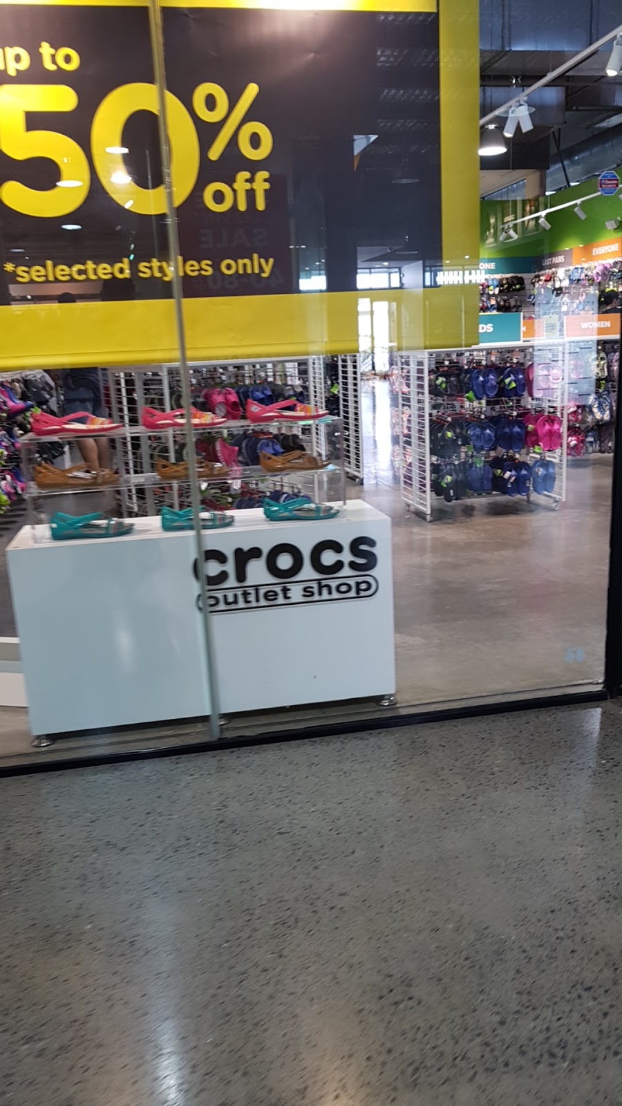 Crocs Brisbane DFO | shoe store | Brisbane Airport QLD 4008, Australia | 0731147225 OR +61 7 3114 7225
