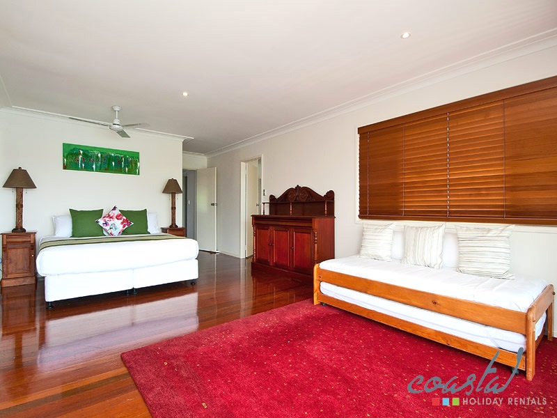 Affordable Gold Coast Holiday Accommodation | real estate agency | Amalfi Dr, Surfers Paradise QLD 4217, Australia | 0755188659 OR +61 7 5518 8659