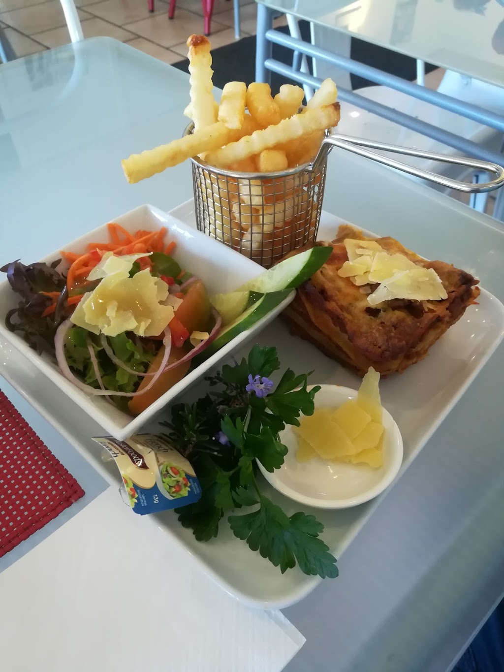 Water Front Cafe at THE Jetty | cafe | 3 Beach Rd, Beachport SA 5280, Australia | 0887358500 OR +61 8 8735 8500