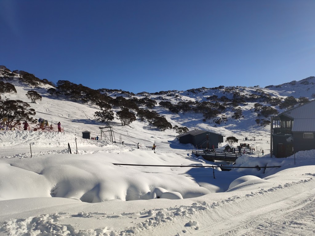 Charlotte Pass Snow Resort | Unnamed Road, Kosciuszko National Park NSW 2627, Australia | Phone: (02) 6457 1555