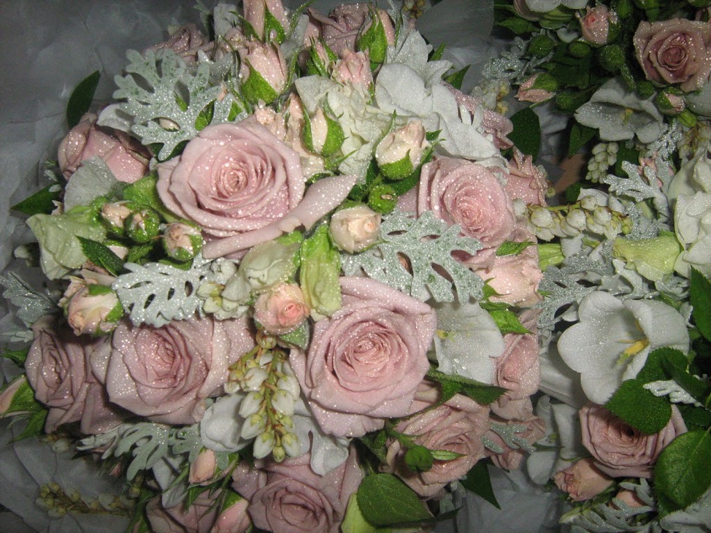 Wombat Hill Nursery & Florist | florist | 28 Raglan St, Daylesford VIC 3460, Australia | 0353481439 OR +61 3 5348 1439