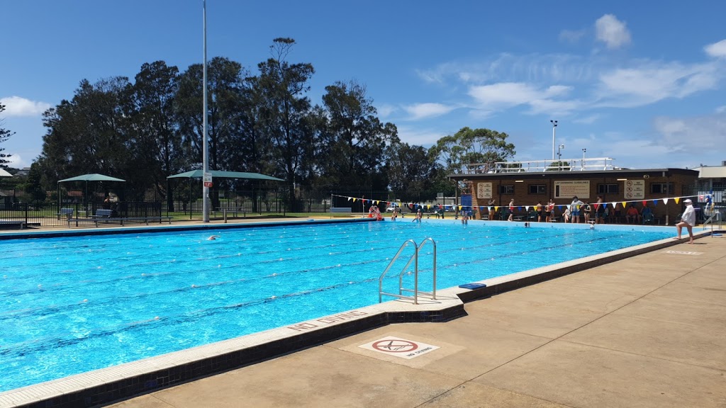 Berkeley Public Pool | 5 Winnima Way, Berkeley NSW 2506, Australia | Phone: (02) 4271 2929