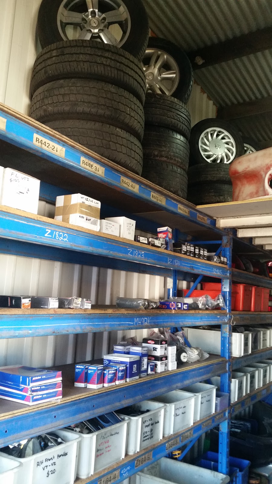 Commodore Shop Cardiff | car repair | shed c/26 Pendlebury Rd, Cardiff NSW 2285, Australia | 0249565582 OR +61 2 4956 5582