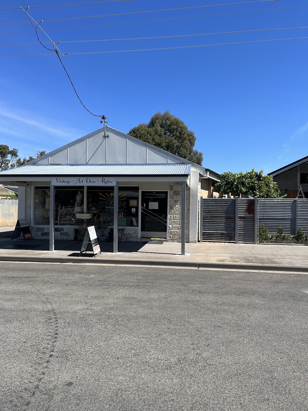 That Retro Shop | 16 Murray St, Tocumwal NSW 2714, Australia | Phone: 0400 327 696