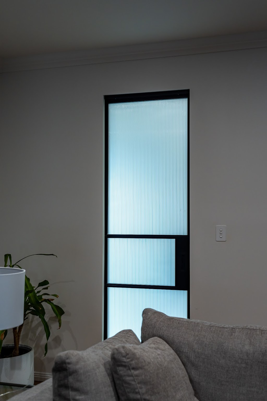 Aust Doors Co | 23 Waynote Pl, Unanderra NSW 2526, Australia | Phone: 0418 603 193