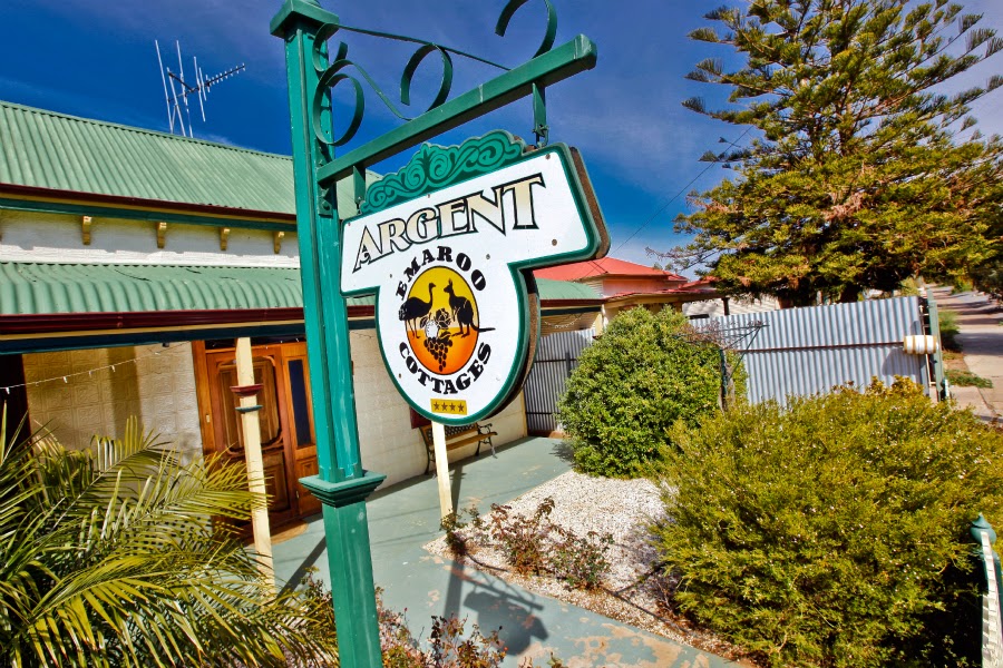 Emaroo Argent Cottage St Broken Hill | travel agency | 511 Argent St, Broken Hill NSW 2880, Australia | 0885957217 OR +61 8 8595 7217