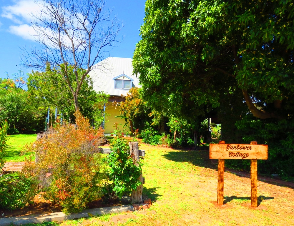 Gunbower Cottage | 1 Murray St, Cohuna VIC 3568, Australia | Phone: 0411 504 301