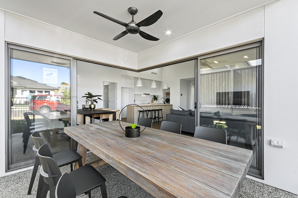 Vantage Homes - Stoneleigh Display Home at Ridgeview | 1 Bluegrass Dr, Narangba QLD 4504, Australia | Phone: (07) 5458 5500