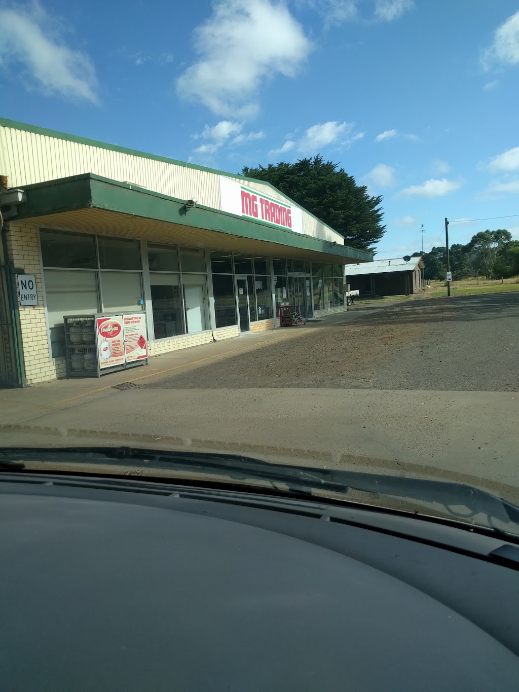 MG Trading | store | Lavers Hill-Cobden Rd, Simpson VIC 3266, Australia | 0355943307 OR +61 3 5594 3307