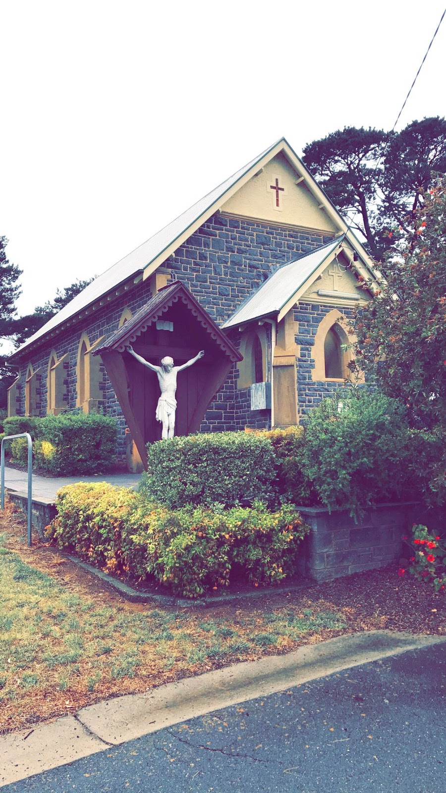 St. Francis Xavier’s Catholic Church | 220 Victoria St, Hall ACT 2618, Australia | Phone: (02) 6242 9622
