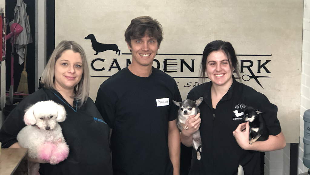 Camden bark dog spa | 14 Mitchell St, Camden NSW 2570, Australia | Phone: (02) 4602 6020