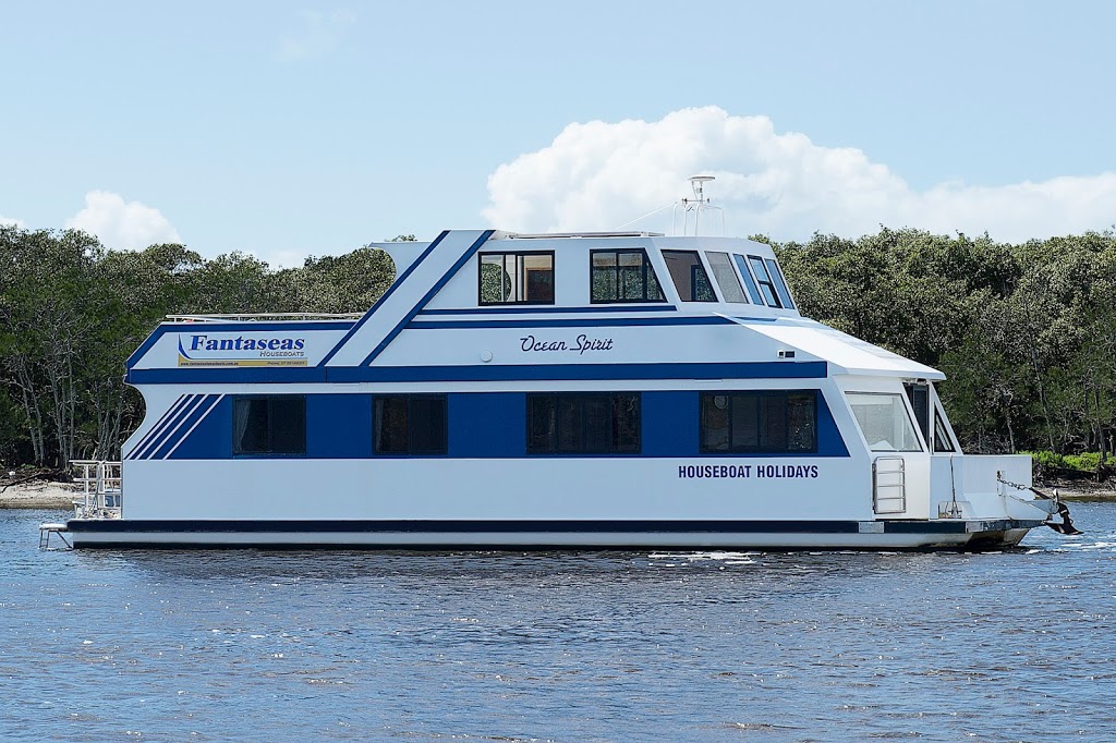 Fantaseas Houseboats Holidays | travel agency | P1 Arm, Hope Harbour Marina, 1 John Lund Dr, Hope Island QLD 4212, Australia | 0755140311 OR +61 7 5514 0311