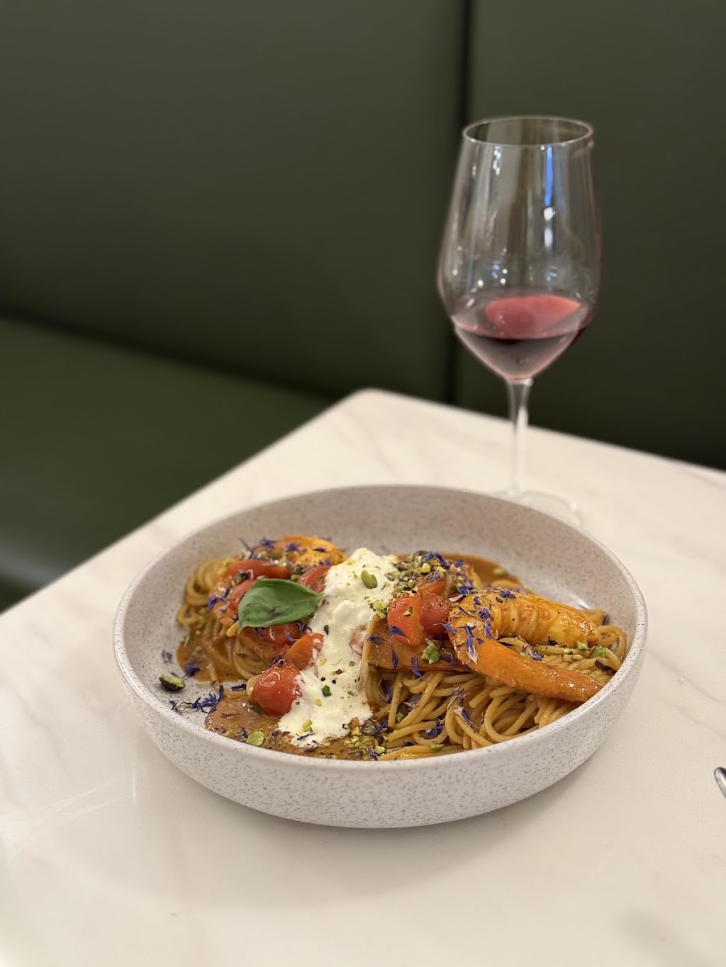 Stella | 37 Oxford St, Bulimba QLD 4171, Australia | Phone: 0499 050 937