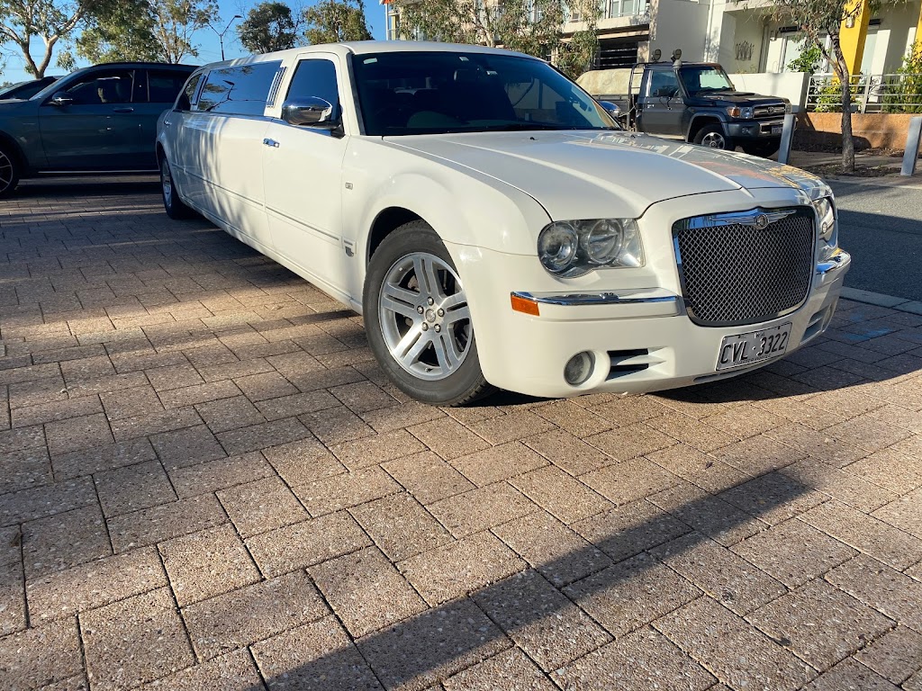 X-Quisite Limousine Services | 165 Masters Rd, Darling Downs WA 6122, Australia | Phone: 0437 702 523