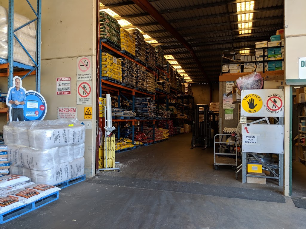 National Farmers Warehouse | storage | 326 Anzac Ave, Harristown QLD 4350, Australia | 0746144000 OR +61 7 4614 4000