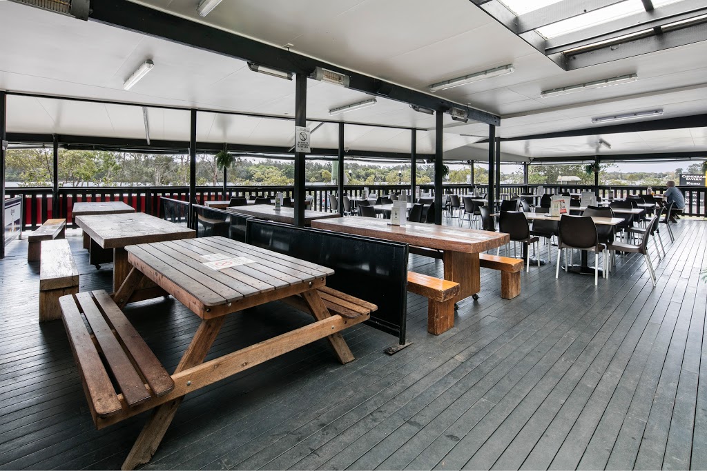 Chinderah Tavern | restaurant | 156 Chinderah Bay Dr, Chinderah NSW 2487, Australia | 0266741137 OR +61 2 6674 1137