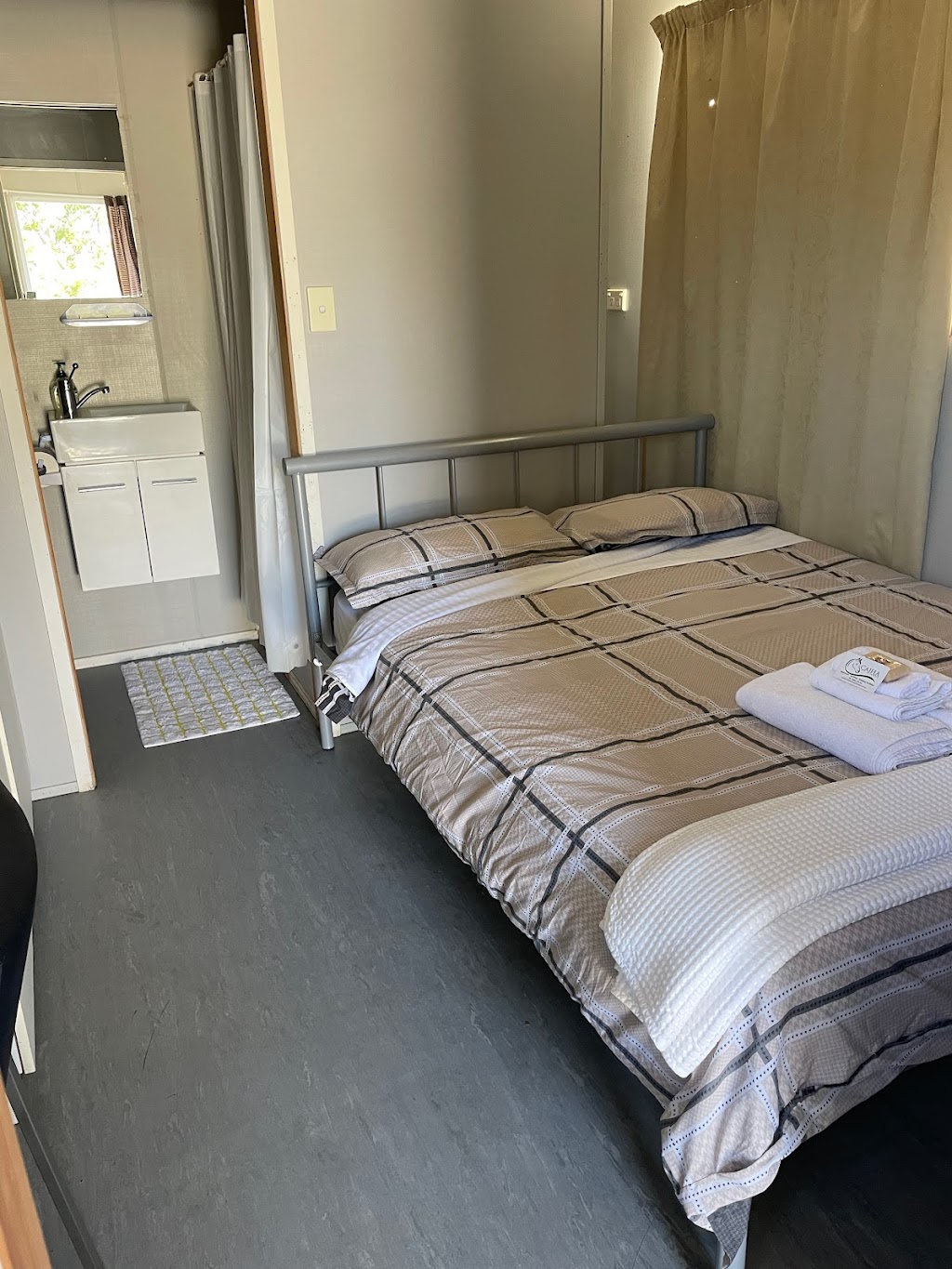 CAJHA Lodge | 985 Kerry Rd, Kerry QLD 4285, Australia | Phone: 0484 379 511