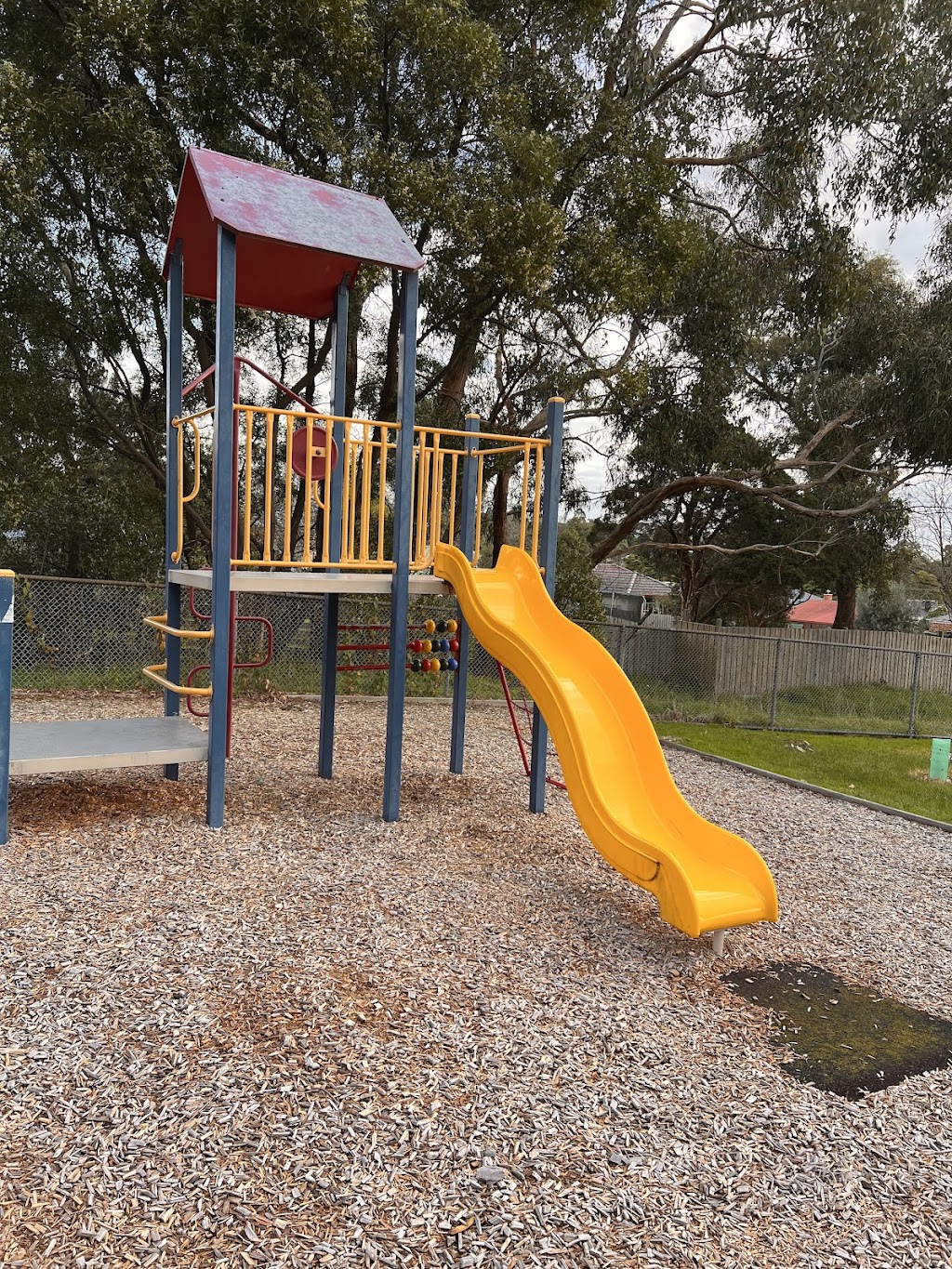 Chatham Avenue Playground | 10 Chatham Ave, Ferntree Gully VIC 3156, Australia | Phone: (03) 9758 1089