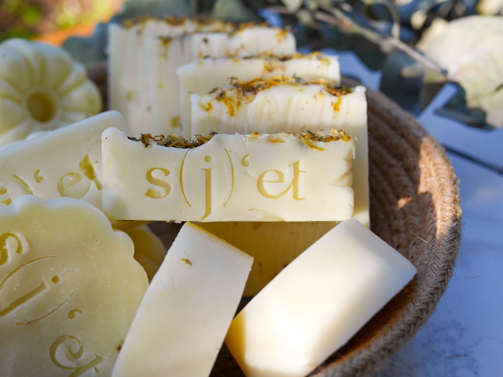 Suet Skincare | 1 Badgery Cres, Lawson NSW 2778, Australia | Phone: 0458 180 249