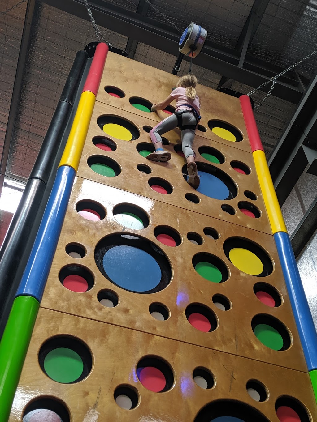 Jump & Climb Traralgon | 62 Eastern Rd, Traralgon VIC 3844, Australia | Phone: (03) 5174 3944