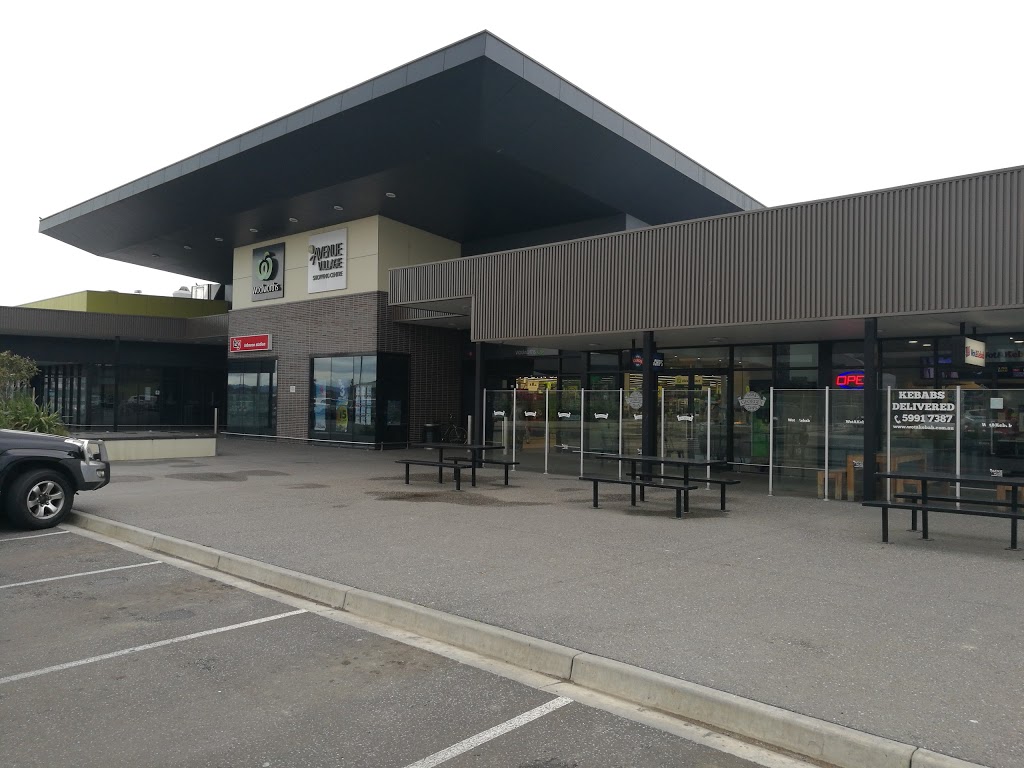 The Avenue Village Shopping Centre | Cnr William Thwaites Boulevard & Thompsons Road, Cranbourne North VIC 3977, Australia