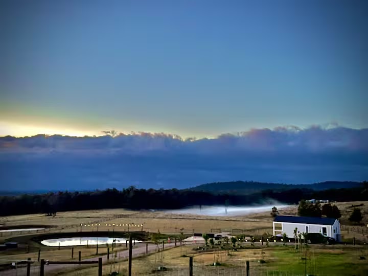 Banjos Cabin Gippsland B&B | 1177 Heyfield-Seaton Rd, Seaton VIC 3858, Australia | Phone: 0411 524 227