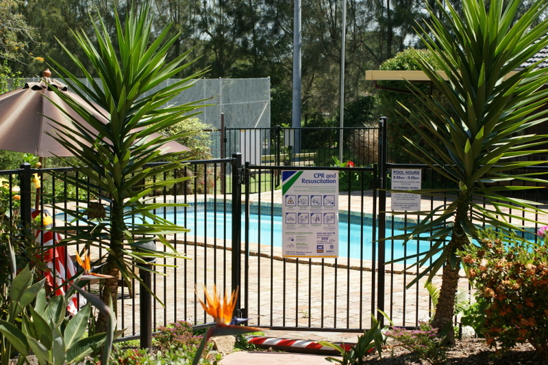 Morpeth Lodge Motel & Raworth Tennis Centre | 28 Raworth Ave, Raworth NSW 2321, Australia | Phone: (02) 4933 3750