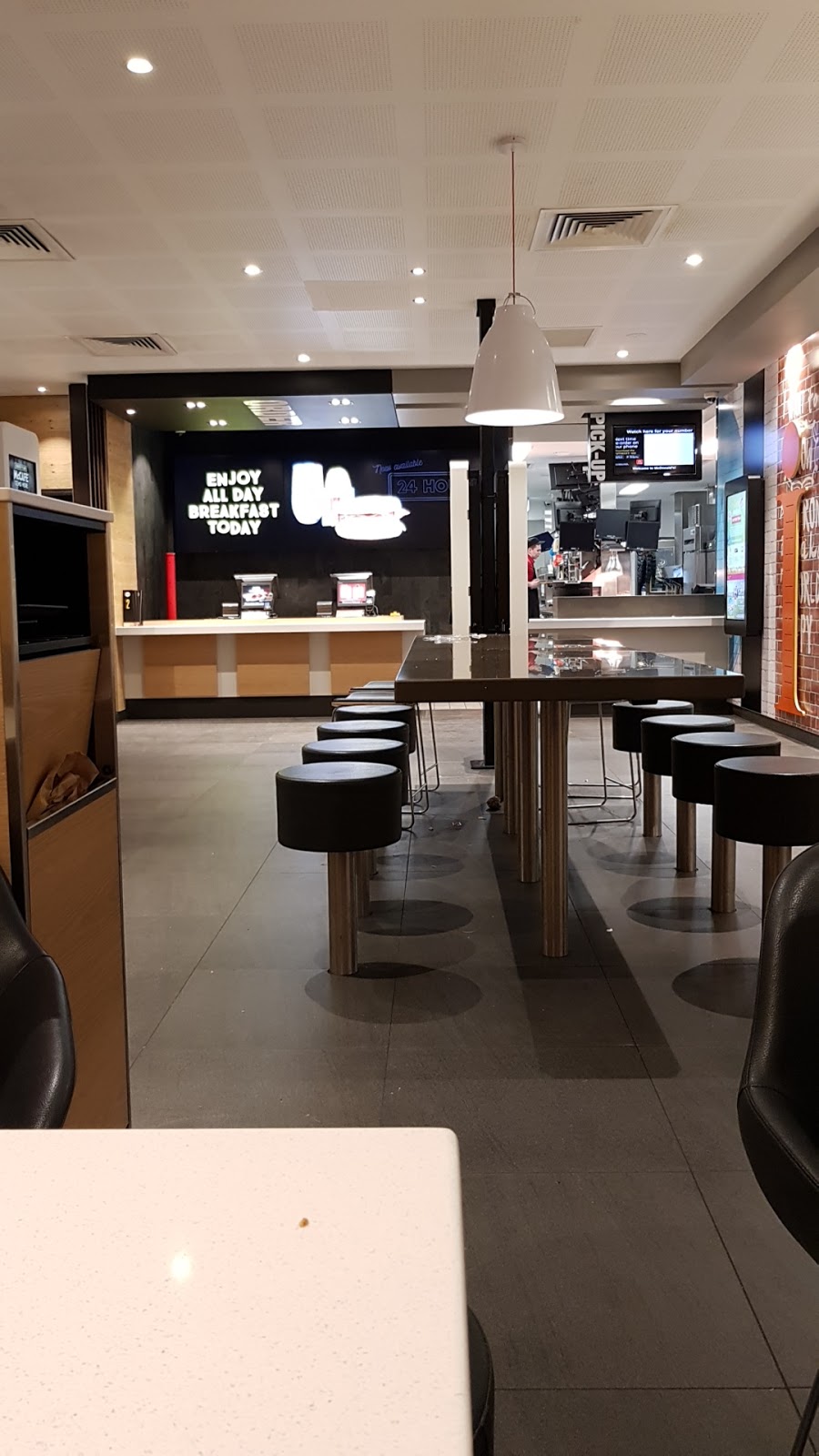 McDonalds Langwarrin | 230-240 Cranbourne-Frankston Rd, Langwarrin VIC 3910, Australia | Phone: (03) 9775 7864