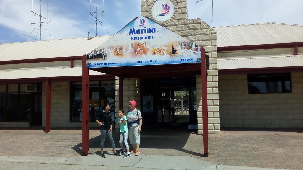 Marina Restaurant & Lounge Bar | Mullet St &, Skinner St, Hastings VIC 3915, Australia | Phone: (03) 5979 3699