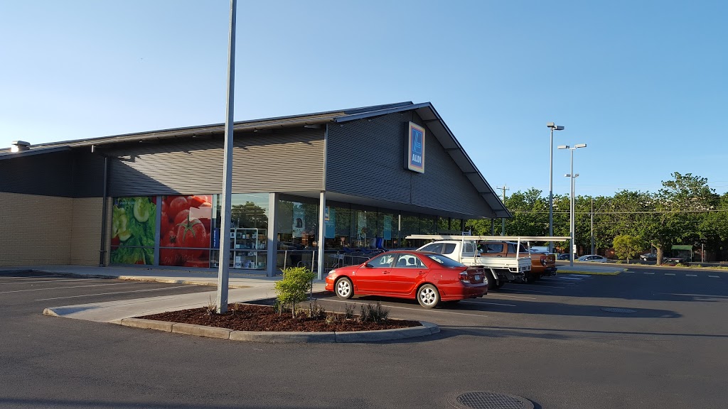 ALDI Alfredton | 1611-1615 Sturt St, Alfredton VIC 3350, Australia