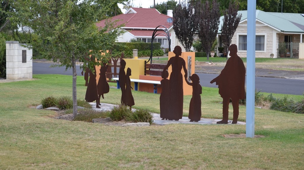 Mary MacKillop Park | park | Queen St, Penola SA 5277, Australia | 0887372855 OR +61 8 8737 2855