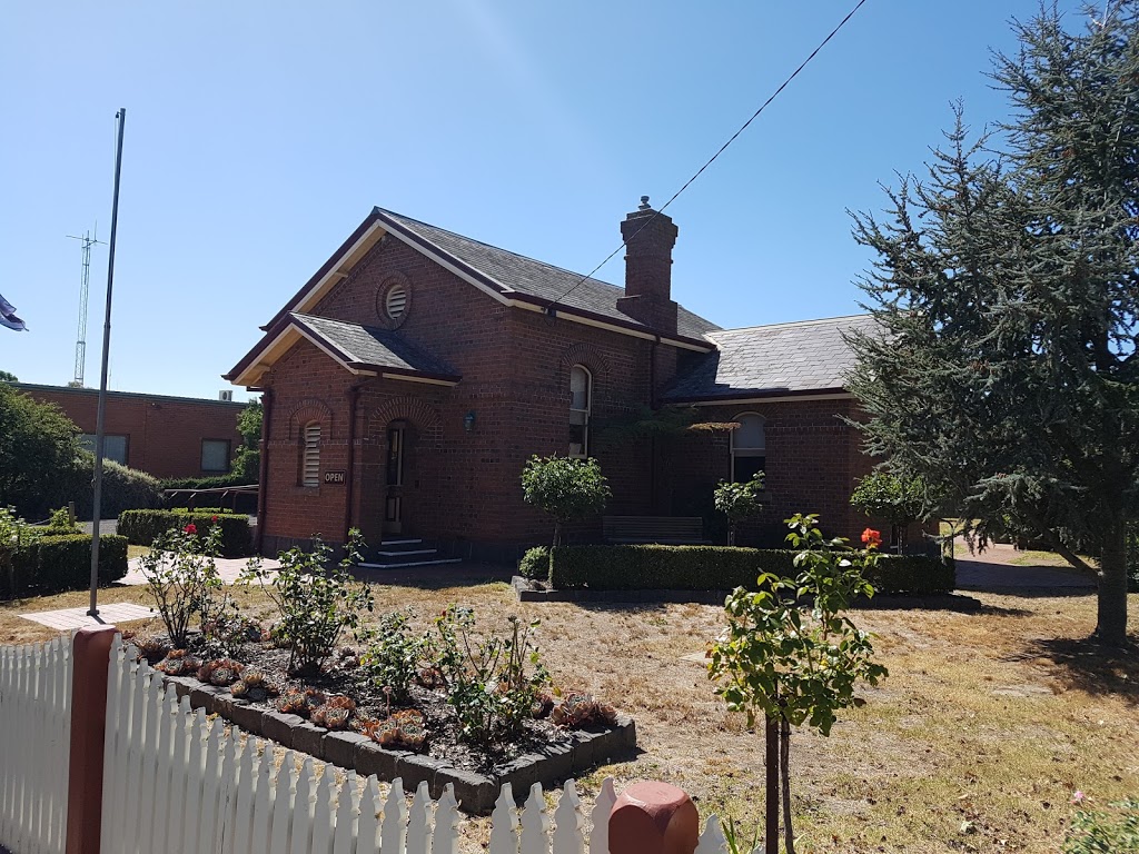 Whittlesea Courthouse Information Centre | travel agency | 74 Church St, Whittlesea VIC 3757, Australia | 0397161866 OR +61 3 9716 1866