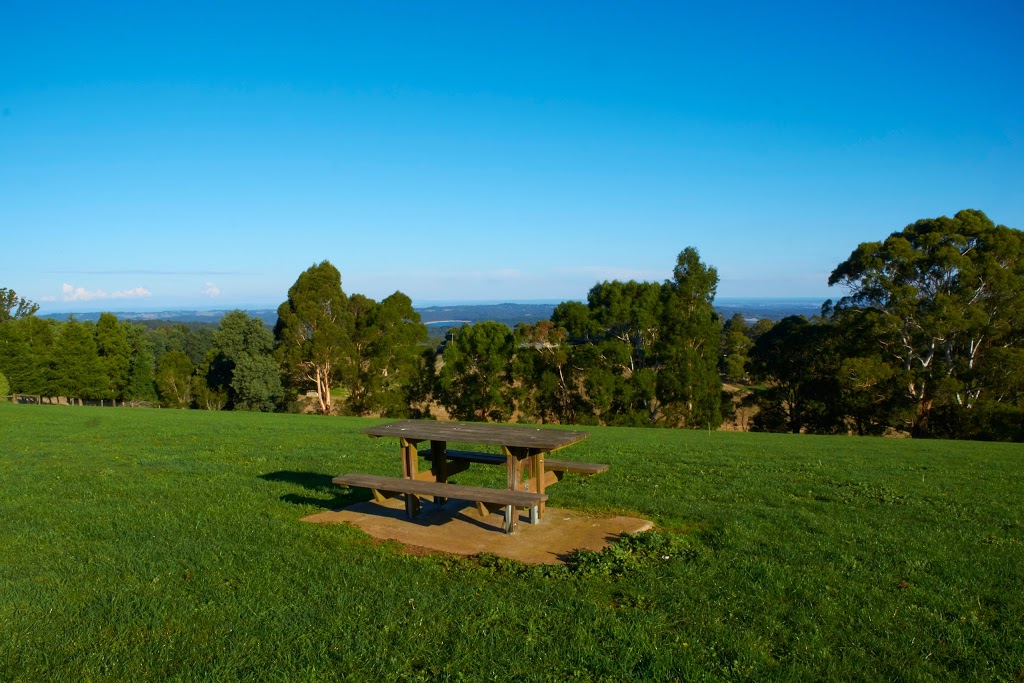Johns Hill Reserve Lookout | park | Ridge Rd, Kallista VIC 3791, Australia | 0397587522 OR +61 3 9758 7522