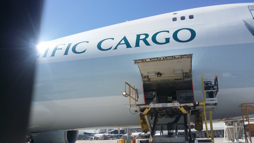 Menzies Aviation - Cargo | 1 Apac Dr, Tullamarine VIC 3045, Australia | Phone: (03) 8340 8100