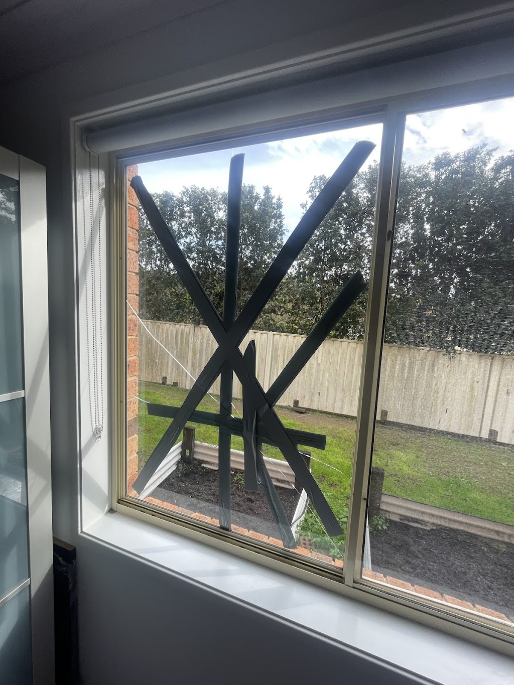 Fine Line Glass & Glazing | 185 Old Stock Rte Rd, Oakville NSW 2765, Australia | Phone: 0423 092 156