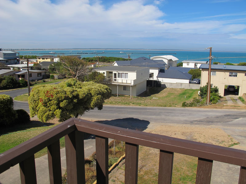 By the Sea Holiday Rentals | 48 Foster St, Beachport SA 5280, Australia | Phone: 0499 966 655