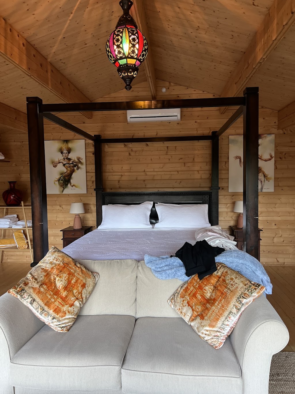 Healing Garden Retreat - Cabin Stays | 11a Monday Dr, Tallebudgera Valley QLD 4228, Australia | Phone: 0488 428 888