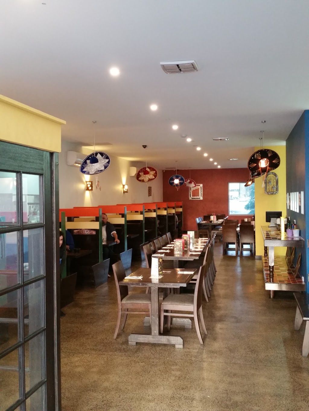 Taco Bill - Cranbourne | restaurant | Shop 6, 1-3 Universal Way, Cranbourne West VIC 3977, Australia | 0359260359 OR +61 3 5926 0359