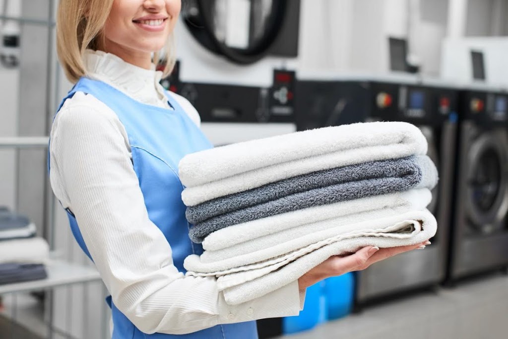 Rosehill Laundry & Ironing service | 120 Alfred St, Rosehill NSW 2142, Australia | Phone: (02) 9897 3849