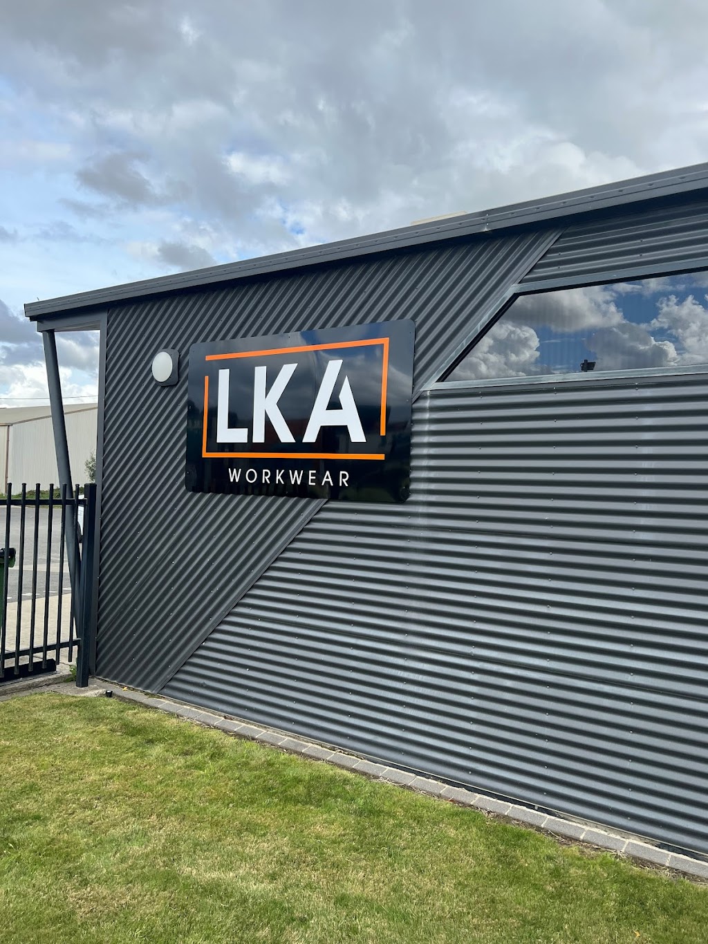 LKA Workwear (Leigh Kelly Agencies PTY LTD) | clothing store | 13 Broadland Dr, Launceston TAS 7250, Australia | 0363341988 OR +61 3 6334 1988