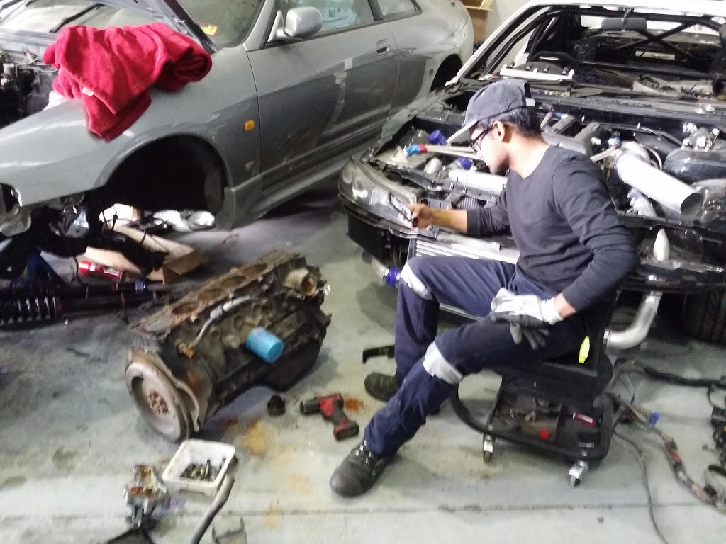 Just Engine Management | car repair | 2/2 Noonan Rd, Ingleburn NSW 2565, Australia | 0296186001 OR +61 2 9618 6001