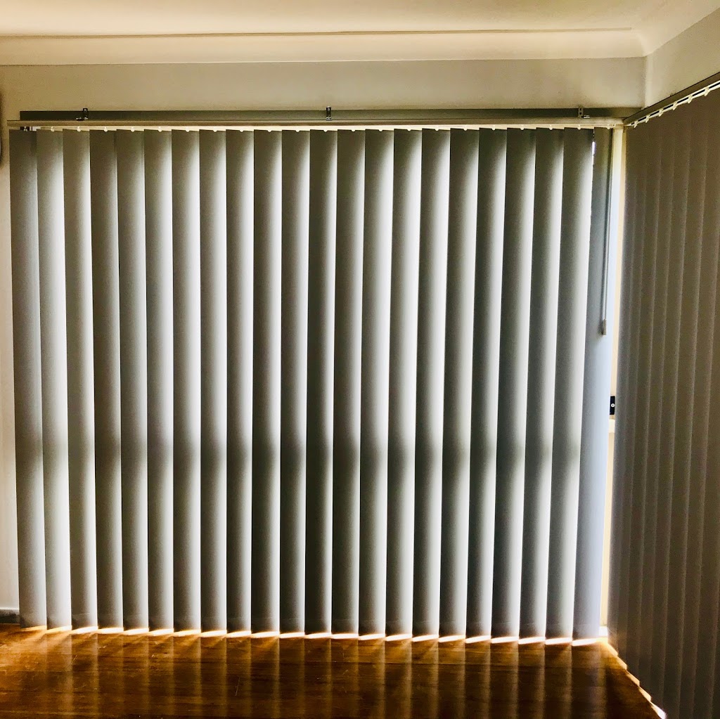 31 Curtains and Blinds | 8 Binara Ct, Carseldine QLD 4034, Australia | Phone: 0432 634 418