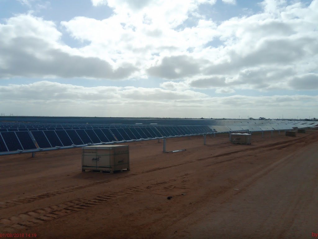 Wemen Solar Farm |  | Booth Rd, Liparoo VIC 3549, Australia | 1300816410 OR +61 1300 816 410