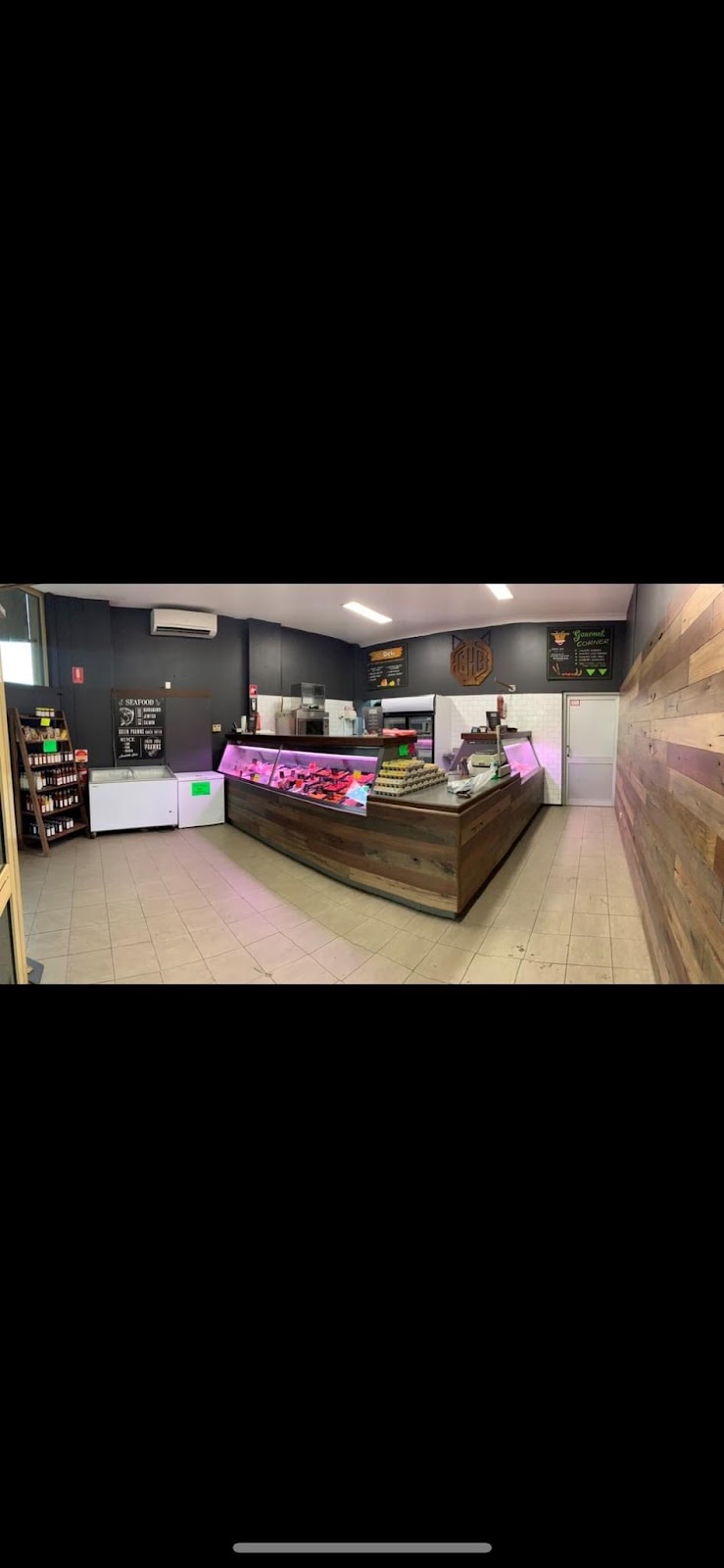 Dans Crescent Head Gourmet Butchery pty ltd | 1/12 Main St, Crescent Head NSW 2440, Australia | Phone: (02) 6566 0269