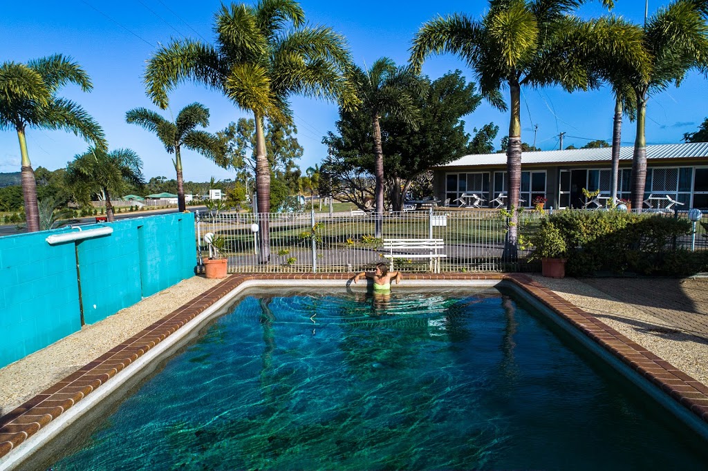 Ocean View Motel | lodging | 18317 Bruce Hwy, Bowen QLD 4805, Australia | 0747861377 OR +61 7 4786 1377