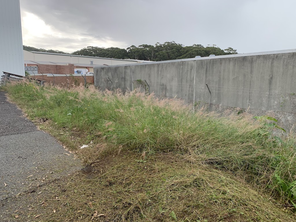 Mike’s Mowing | 4 Redbill Rise, Port Macquarie NSW 2444, Australia | Phone: 0438 775 255